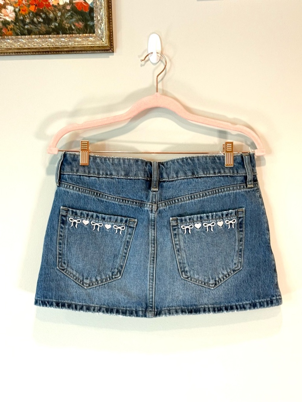 Hollister Light Blue Denim Mini Skirt Pink Bow Embroidered Details - Size 0 - Picture 6 of 13